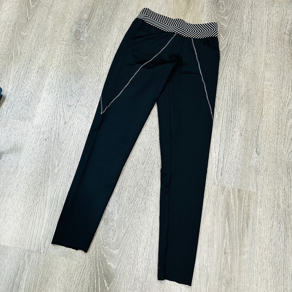 Olympia Activewear Black Chevron Waistband Zigzag Stitch Leggings Petite P